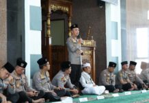 Kapolda Sumsel Titip Doa Kamtibmas Melalui Personel yang Berangkat Haji 2026