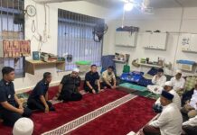 Perkuat Pembinaan Kepribadian, Kabid P3KI Kanwil Ditjenpas Sumsel Gelar Shalat Magrib dan Tausiah di Rutan Palembang