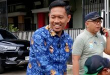 Inovatif! Camat Sukarami Rancang Sinergi RT-RW dan DLHK demi Lingkungan Bebas Polusi