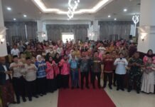 Pelantikan IWSS Sumsel, H. Syamsuddin: Jadi Rumah Bersama Perempuan Sulsel di Perantauan